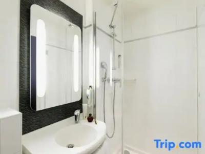 ibis Paris Gare de Lyon Ledru Rollin - 35