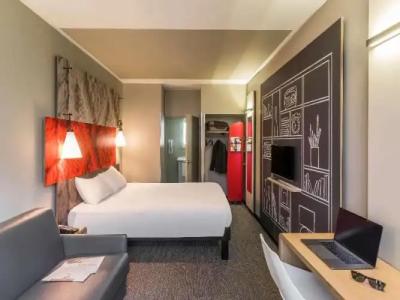 ibis Paris Gare de Lyon Ledru Rollin - 43