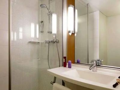 ibis Paris Gare de Lyon Ledru Rollin - 29