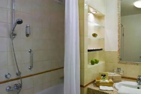 Mamaison Residence Izabella Budapest - 26