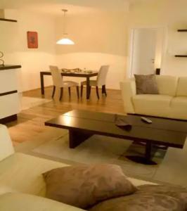 Mamaison Residence Izabella Budapest - 21