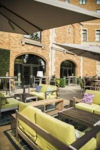 Deltas by Marriott Bessborough - 18