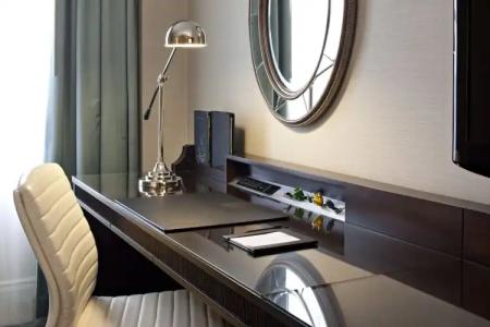 Deltas by Marriott Bessborough - 31