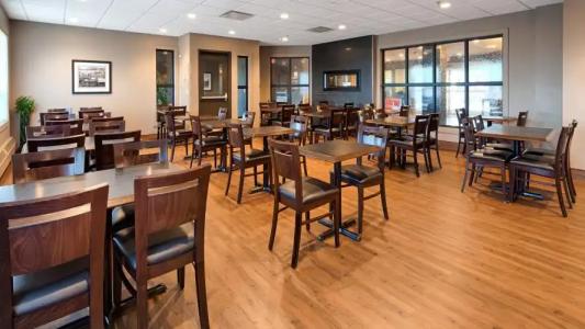 Best Western Blairmore - 33