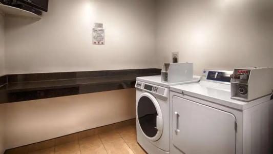 Best Western Blairmore - 32