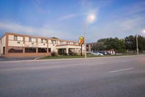 Super 8 by Wyndham Sarnia ON, Sarnia