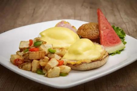 Best Western Plus Guildwood Inn - 13