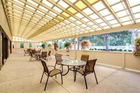 Best Western Plus Guildwood Inn - 24