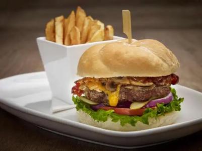 Best Western Plus Guildwood Inn - 11