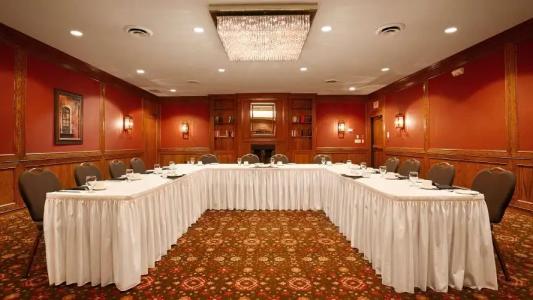 Best Western Plus Guildwood Inn - 27