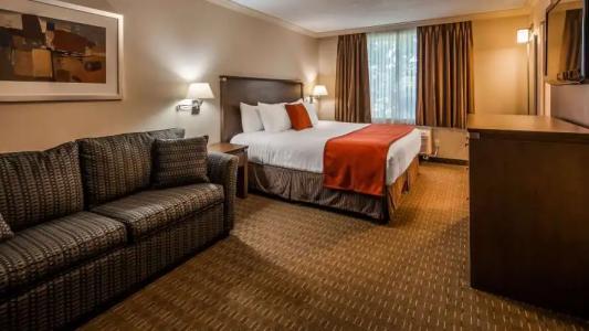 Best Western Plus Guildwood Inn - 63