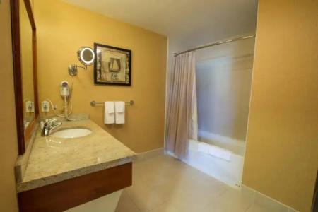 Courtyard by Marriott St. John's Newfoundland - 8