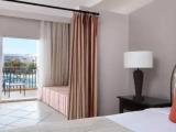Family Double room with pool view