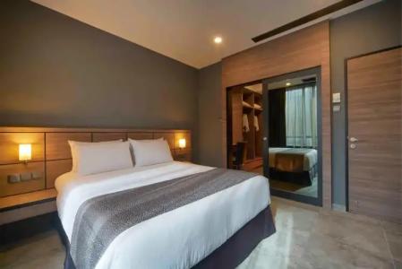 Orchard Grand Court - 34