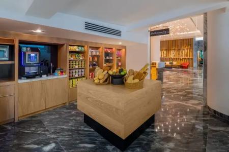 Hilton Garden Inn Singapore Serangoon - 1