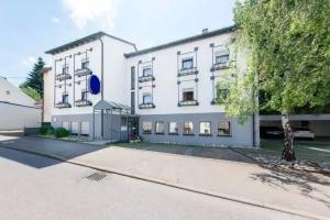 Hotel Sirrah, Stuttgart