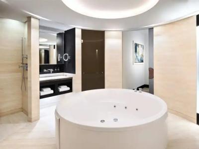 Andaz Capital Gate Abu Dhabi, By Hyatt - 135