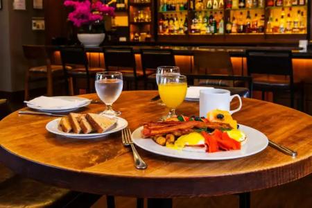 Grand Park Vancouver Airport - 11