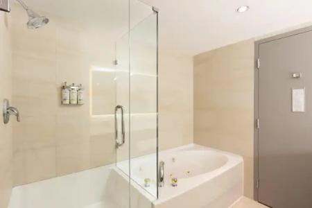 Holiday Inn Express Vancouver Airport-Richmond, an IHG - 7