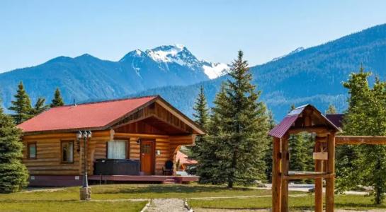 Glacier House & Resort - 63