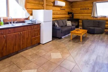 Glacier House & Resort - 118