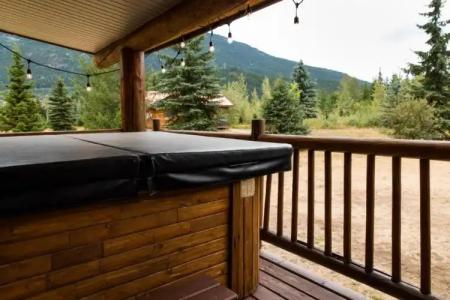 Glacier House & Resort - 120