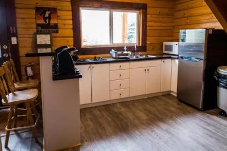 Glacier House & Resort - 133