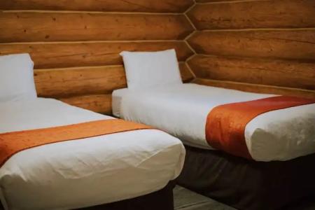 Glacier House & Resort - 82