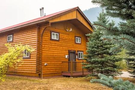 Glacier House & Resort - 39