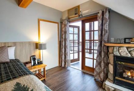 Glacier House & Resort - 6