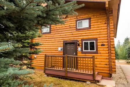 Glacier House & Resort - 40