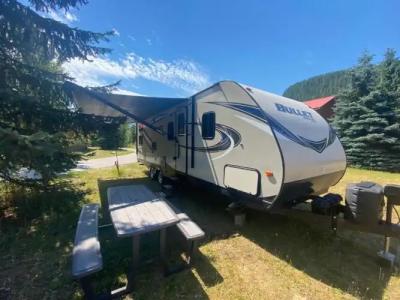 Glacier House & Resort - 19