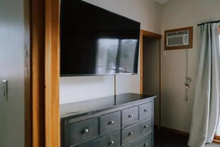 Glacier House & Resort - 109