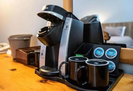 Glacier House & Resort - 13