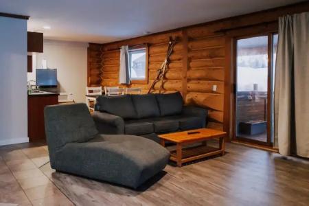 Glacier House & Resort - 89