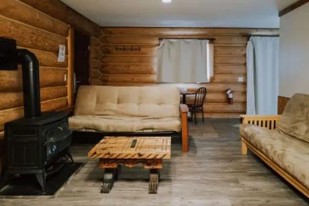 Glacier House & Resort - 85