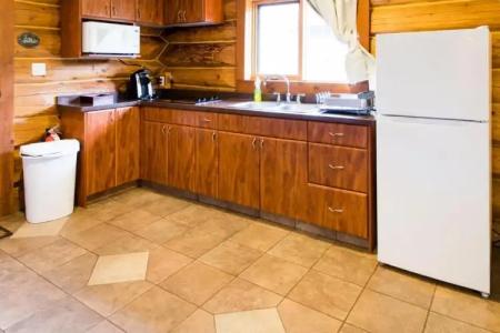 Glacier House & Resort - 121