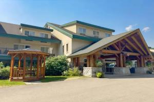 Coast Hillcrest Hotel, Revelstoke