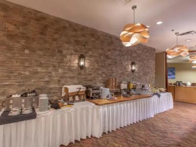 Coast Hillcrest - 36