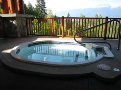 Coast Hillcrest - 19