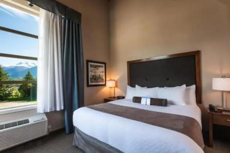 Best Western Plus Revelstoke - 101