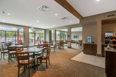 Best Western Plus Revelstoke - 13