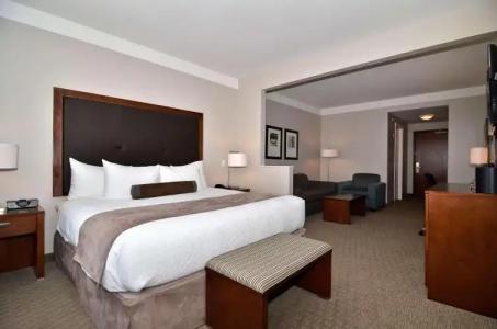 Best Western Plus Revelstoke - 33