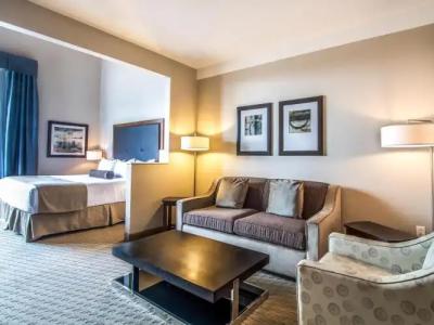 Best Western Plus Revelstoke - 71