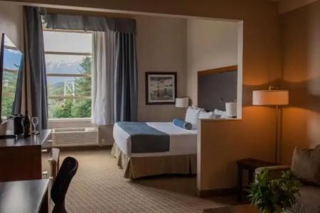 Best Western Plus Revelstoke - 77