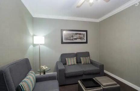 Sandman Red Deer - 8