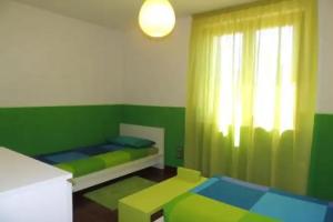 Ross House, Fermo