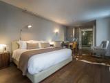 Suite with balcony