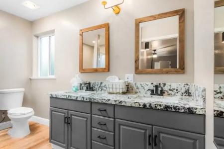 Basecamp Tahoe City - 12