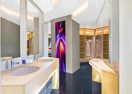 V Dubai, Curio Collection by Hilton - 148